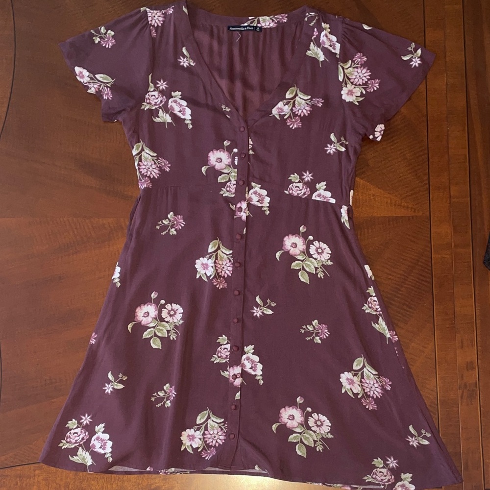 Abercrombie & Fitch Purple Floral Button-Down Tie-Back Dress